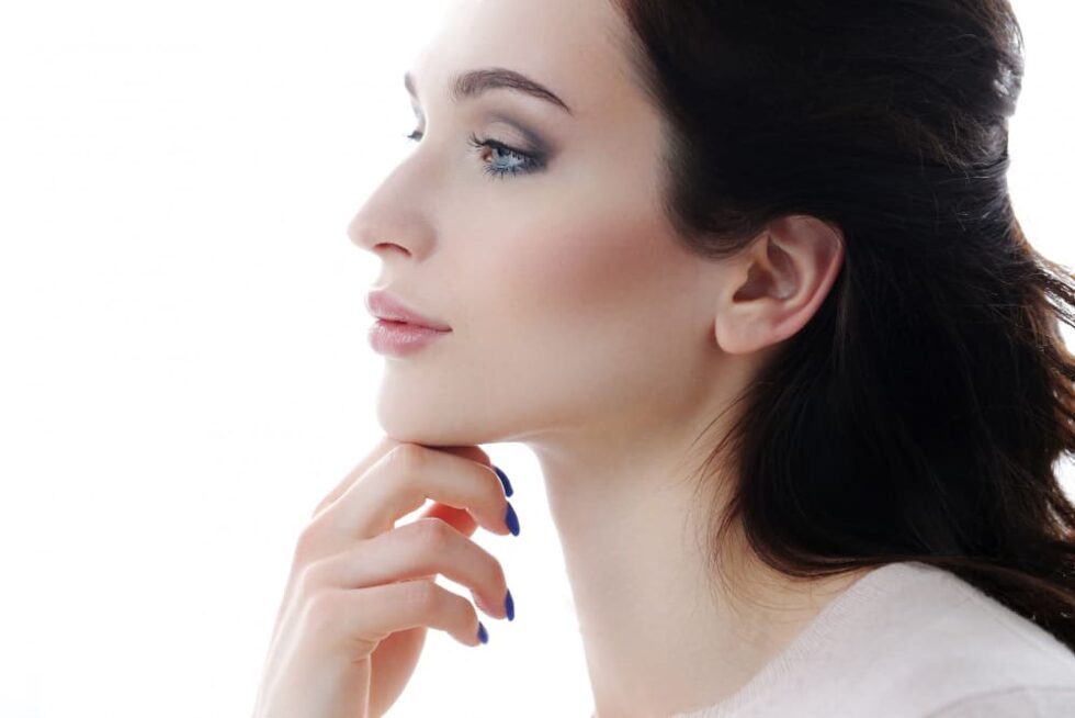 Nariz aguileña: Qué es y cómo corregir | Dra. Leache